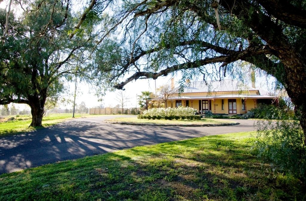Ranelagh House Hotel Dubbo Exterior photo