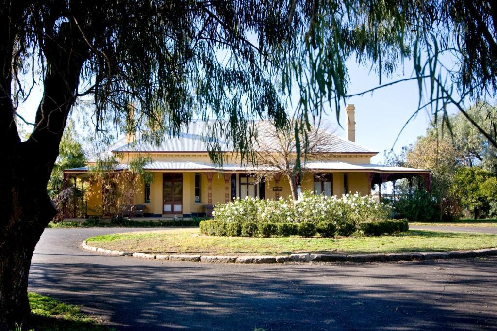 Ranelagh House Hotel Dubbo Exterior photo